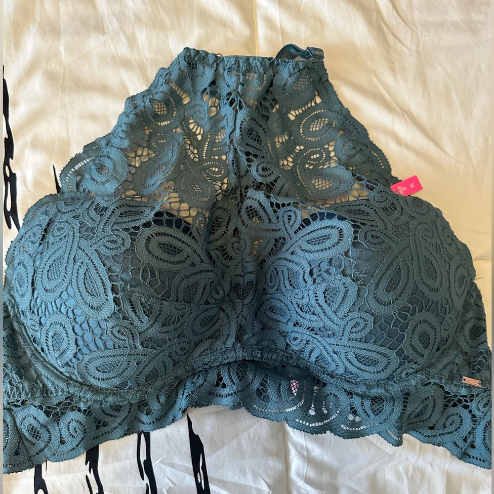 Victoria’s Secret bra brand new with tag